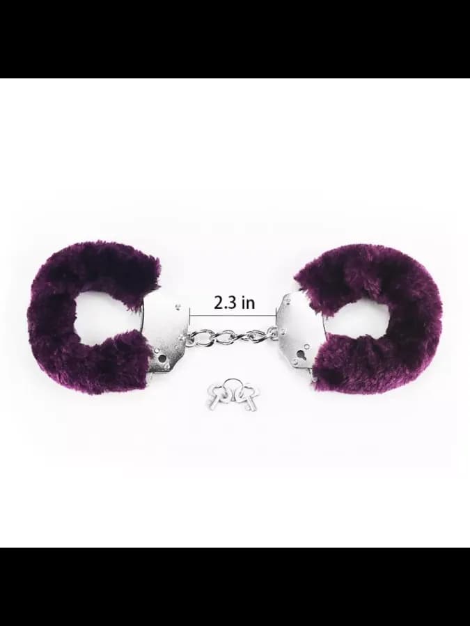 Металлические фиолетовые наручники с мехом Fetish Handcuffs — фото 4