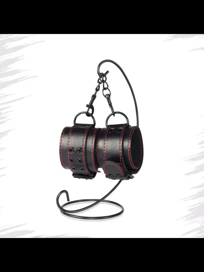 Кожаные наручники Bondage Fetish Pleasure Handcuffs — фото 2