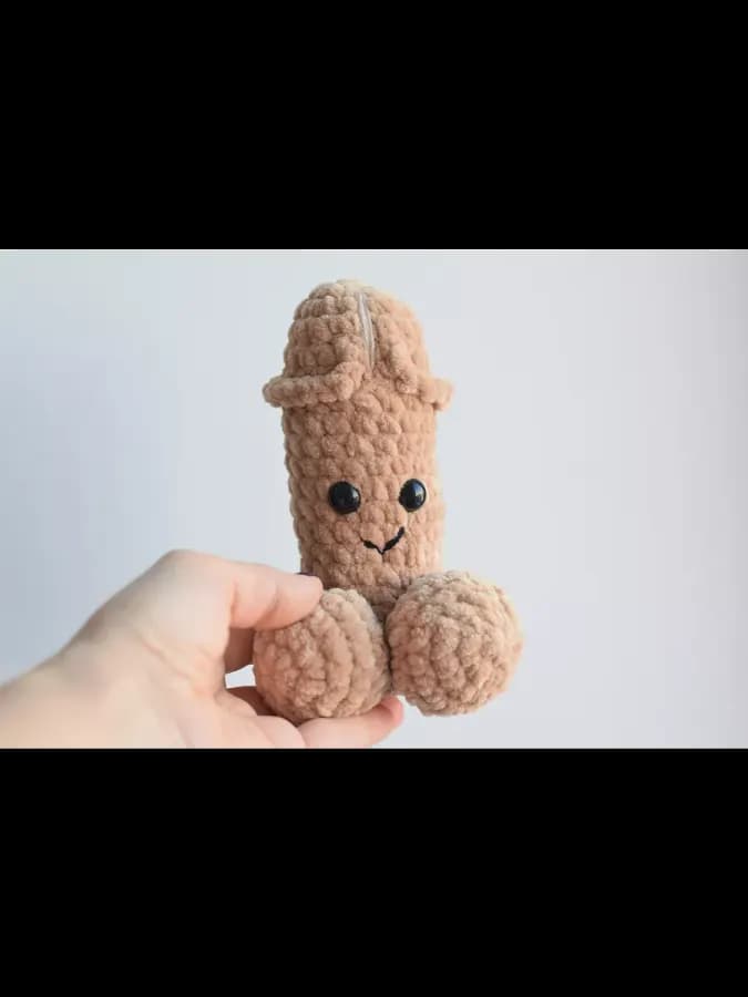 Плюшевый пенис вязаная игрушка подруге на девичник