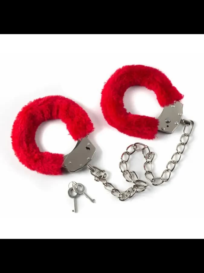 Металлические оковы на ноги с красным мехом Ankle Cuffs Red